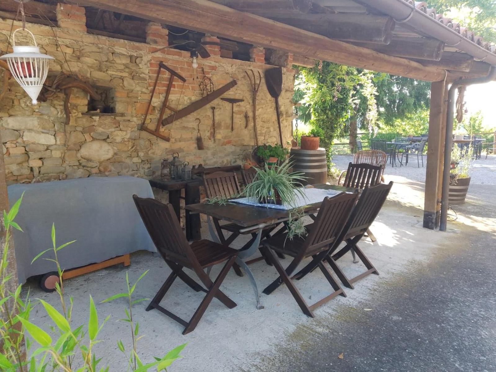 Agriturismo Bric Di Gai Monforte D'Alba Exterior photo